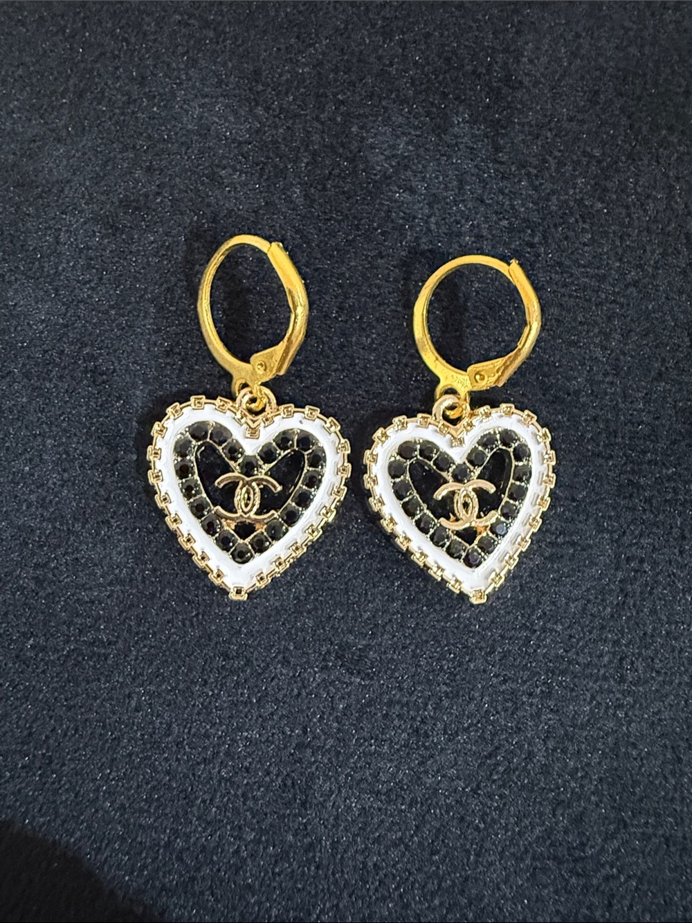 Gold Heart Drop CC Earrings 💜 Fashion Accessories